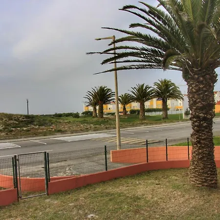 Casas Da Supertubos بيت للعطل