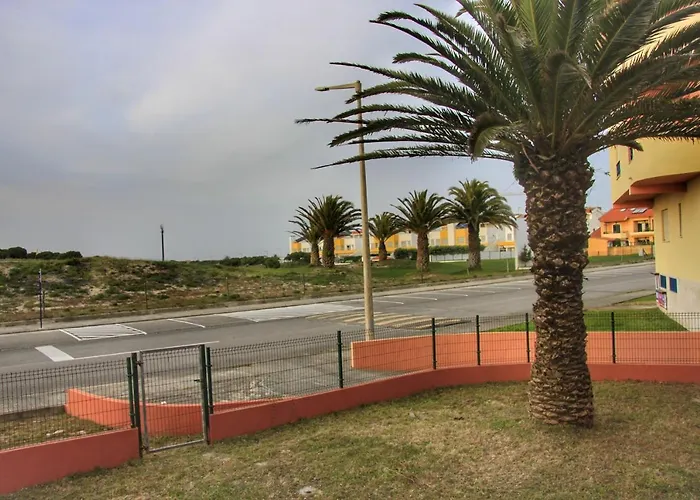 Casas Da Supertubos بيت للعطل